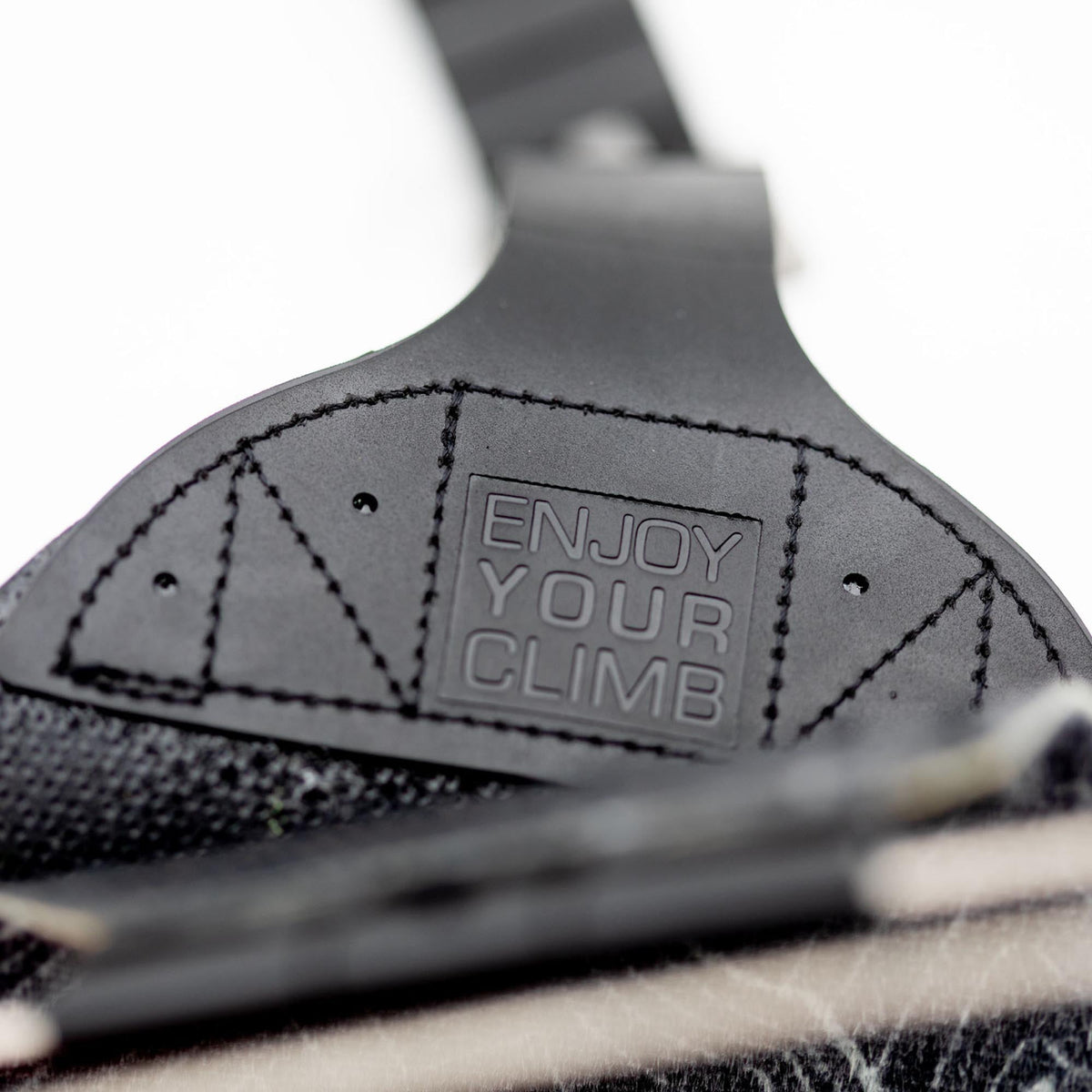 Nomad Pro Trim-To-Fit by Size | Black
