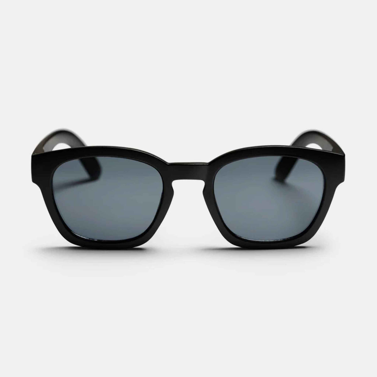 Vik | Black / Black