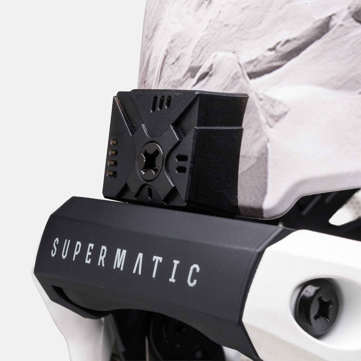 Lightning Supermatic | White