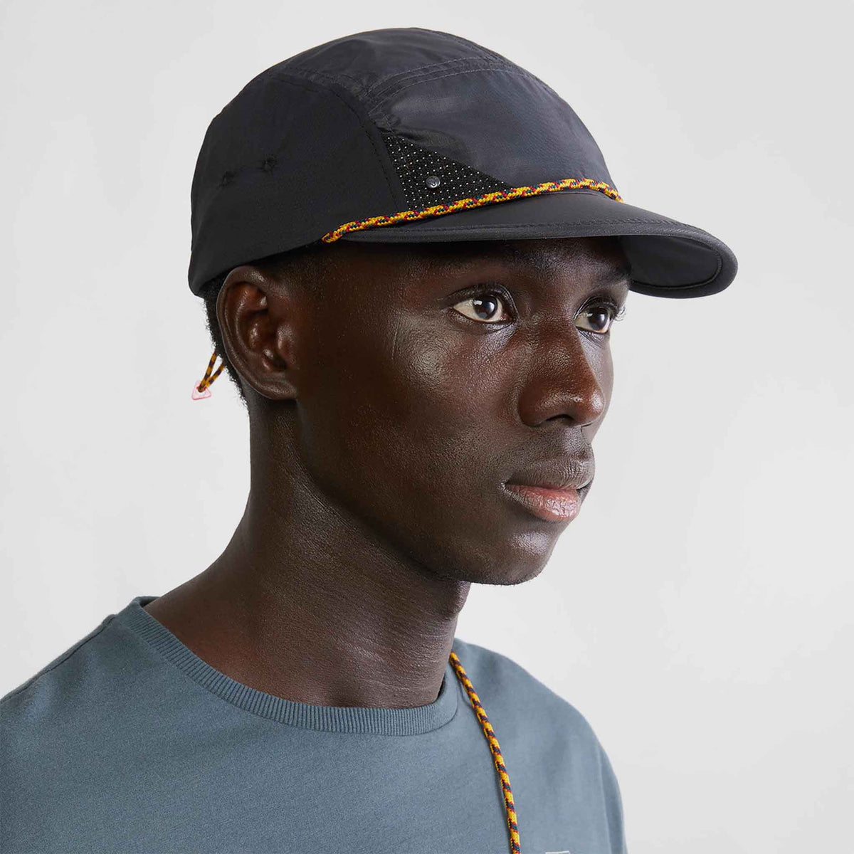 Runa Five Panel Cap | Raven