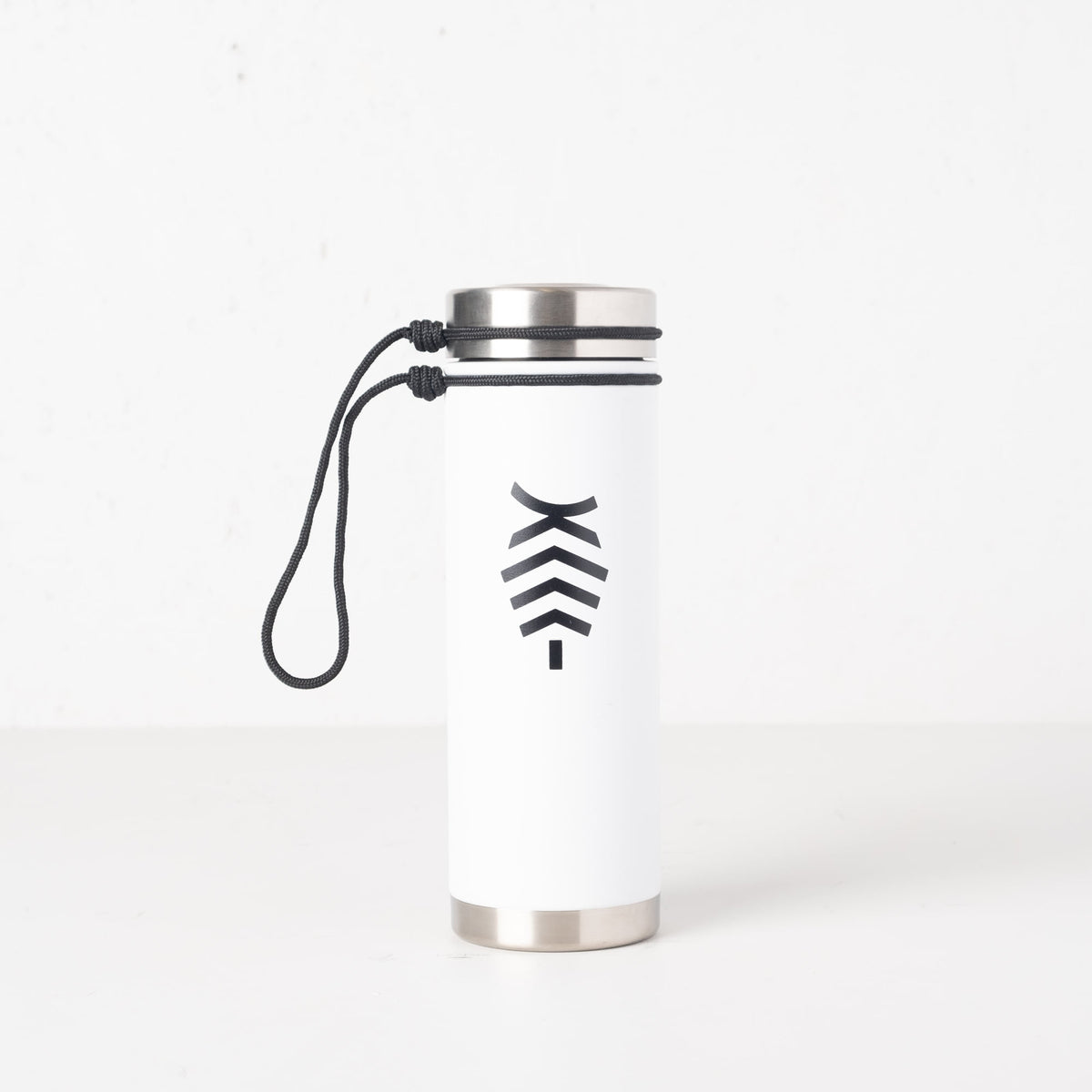 V7 | Enduro White