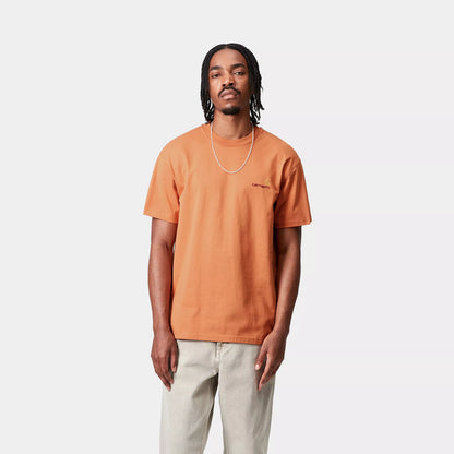 S/S American Script T-Shirt | Redhaven